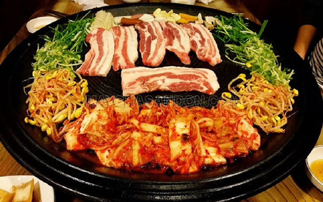 Kim chi và thịt nướng, hai món ăn nổi tiếng nhất trong nền ẩm thực Hàn