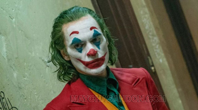 Joker là một gã hề điên loạn với những câu nói đậm chất suy tư về cuộc đời